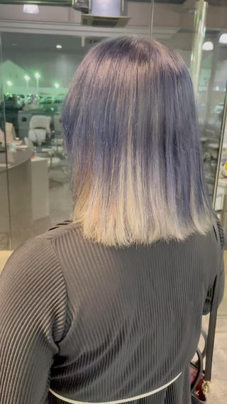 ブリーチ2回のブルー×ホワイトカラー 