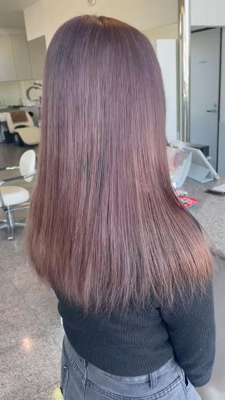 セミロング カラー ハイトーン/ブリーチ 🤍足立里湖のヘアスタイル