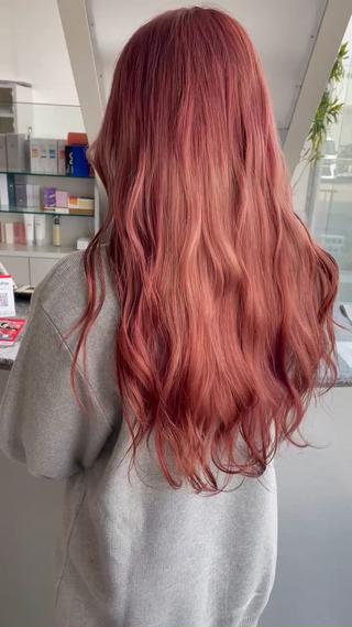 ロング カラー ハイトーン/ブリーチ 🤍足立里湖のヘアスタイル