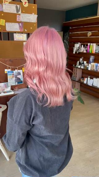 ミディアム ALOHANA所属・naomi (夜間営業受付中★)のヘアスタイル