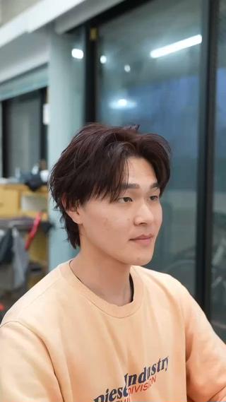 ショート カラー パーマ スパイキーショート パーマ　具志堅　太志のヘアスタイル