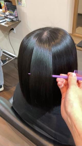 髪質改善ストレートをさせていただきました
綺麗な艶髪です 