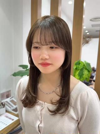 セミロング 💎寒色特化💎 透明感カラーみきのヘアスタイル