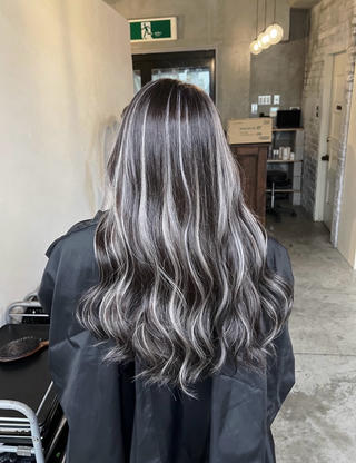 セミロング カラー ROBIN所属・指名数No.1 /NAOYAのヘアスタイル