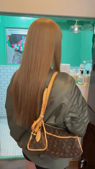 ロング なんば🍓 似合わせカラー🐬のヘアスタイル