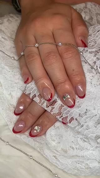 気になったデザインはいいねྀིで見返せるようにするのがオススメです⋆⸜⸝‍⋆
#ちゅるんネイル#マグネットフレンチ
#持ち込みデザイン#埋めつくしネイル
#ゴテゴテネイル#韓国ネイル
#チークネイル#y2knails
#量産型ネイル#長さだし#アートし放題#カラーフレンチ 