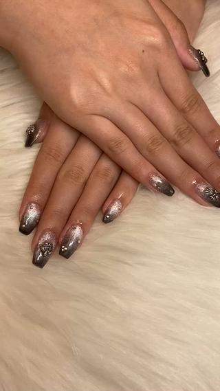 ネイル studio tam 髙橋彩夏のネイルデザイン