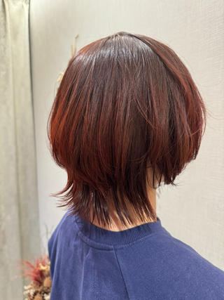 ブリーチを使わないダブルカラーで
グラデーションオレンジカラーに 