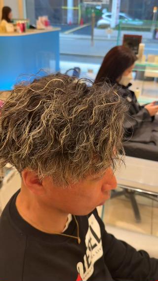 パーマ メンズ 海希/韓国風ヘア /ブリーチ透明カラーのヘアスタイル