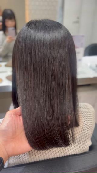 柔らかい質感で癖を伸ばす酸性縮毛矯正です 