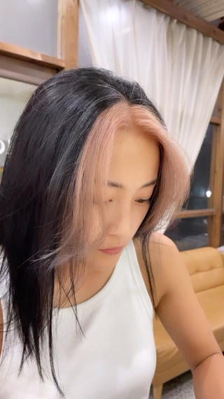 ピンクオレンジのフェイスフレーミングです 