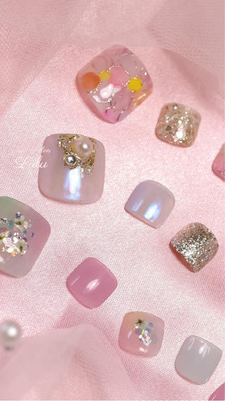 ネイル Lulu nail salon 南堀江店所属・西村 あやかのネイルデザイン