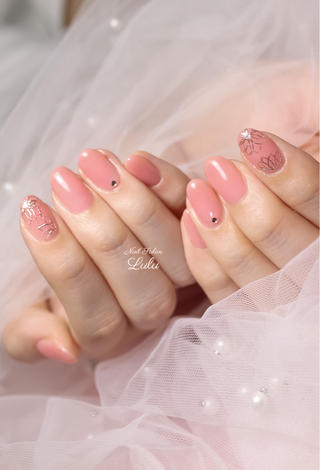 ネイル Lulu nail salon 南堀江店所属・西村 あやかのネイルデザイン