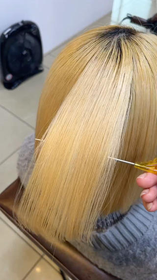 ブリーチ何回もしている髪でも髪質改善トリートメントをすることでツヤツヤ、サラサラな髪に

まとまりを良くしてツヤを出してくれるので誰もがこのトリートメンとのトリコになってしまいます 