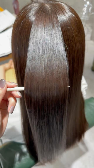 ロング カラー 髪質改善 イオリのヘアスタイル