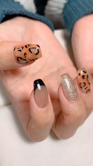 秋はアニマル柄が人気です　 