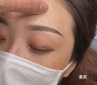 眉毛ﾀﾄｳ  