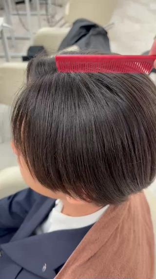 微毛流れ縮毛矯正も行っています！
ご予約お待ちしております 