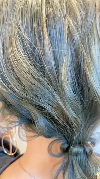 ふわふわ系の質感の編み下ろしにロープ編みを取り入れてデザイン性を意識した編み下ろし
可愛い中にも上品さやこなれ感が引き立つヘア！
ヘアアレンジこだわっているのでお任せください 
