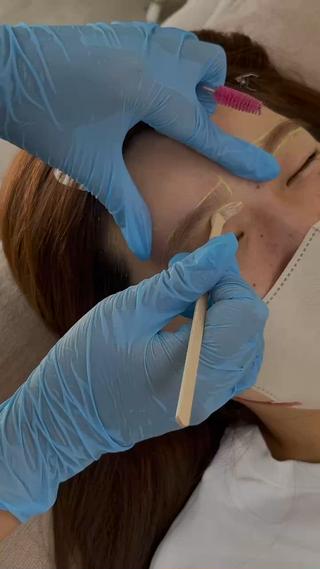 骨格～デザイン似合わせ眉毛を作ります 