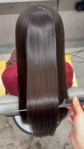 カラー&髪質改善トリートメント
「あなた史上、一番綺麗な髪へ」がagelessのコンセプト。こだわり抜いたケアと似合わせを考えてあなたに合う本物の綺麗をプロデュースします。周りから褒められる美髪を一緒に作りましょう。[三宮/元町/縮毛矯正/ヘッドスパ/髪質改善トリートメント/トリートメント/酸性ストレート/リタッチ/ブリーチ/ハイライト/インナーカラー/白髪染め/メンズカット] 