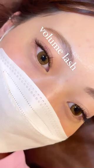 ＿   𝐯𝐨𝐥𝐮𝐦𝐞 𝐥𝐚𝐬𝐡　＿＿

◗ D-C curl mix
◗ 3D×4D 120束

まつ毛の状態なりたいお目元に合わせ
極細エクステを数本づつフレアを作り
おつけしていく為様々な調整が可能◎

とても軽く柔らか繊細な仕上がり＊
さらっとコーティングをつけても◎

ナチュラルもボリューミーにも
自まつ毛が弱い方にもおすすめ＊
シングルMIXも可♪


• prie＊private eyelash salon
• Instagram @prie_eyelash

#pupil_nakameguro #中目黒
#ボリュームラッシュ#volumelash #マツエク 