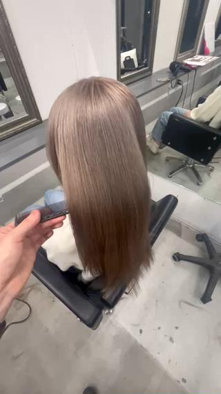 ロング カラー ハイトーンカラー 坂本 翼のヘアスタイル