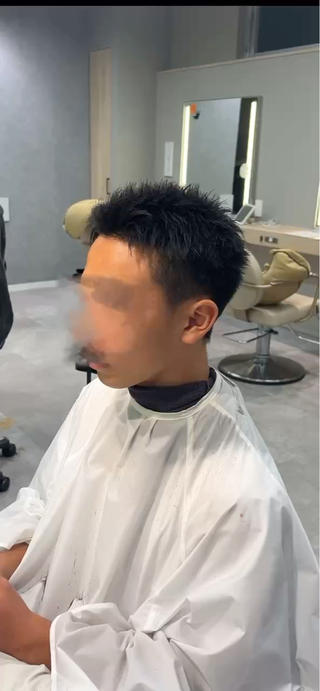 短髪 