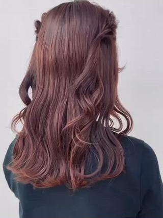 ゆるっとハーフツインも可愛いです
ぜひご予定前にヘアアレンジお任せください！最短で明日空きございます！！ 