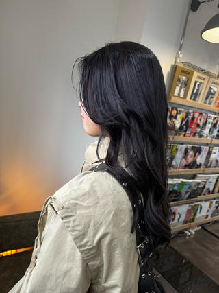 ロング 艶カラー/レイヤー Mio🌸のヘアスタイル