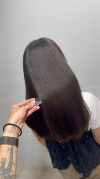 髪質改善　髪質改善トリートメント　ULTOWAトリートメント　ウルトワ　ツヤ髪　美髪　ストレートヘア
高濃度水素トリートメント(ULTOWA)で髪の水分量を増やし、広がりやパサつきを抑えます 