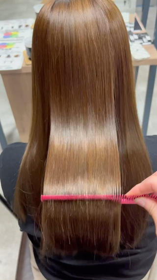 セミロング KAEDE🎀 ジャニオタ美容師のヘアスタイル