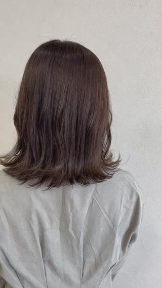 ミディアム ショート/白髪ぼかし 君和田若菜のヘアスタイル