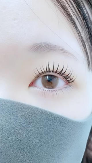 ラッシュアディクト美容液使用してるお客様です
上下パリジェンヌ 