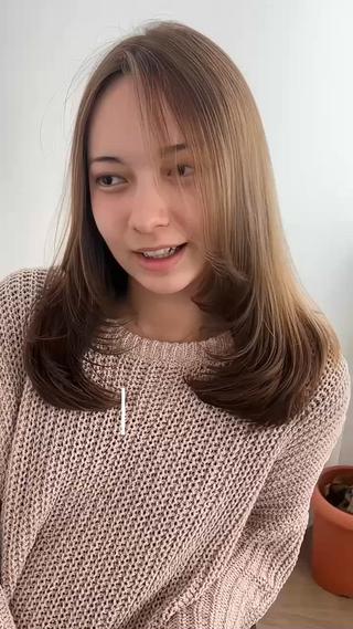 セミロング カラー 武田涼レイヤーカット 髪質改善×縮毛矯正のヘアスタイル