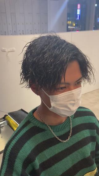 ミディアム メンズ メンズパーマ/難波/ 心斎橋　室園亮佑のヘアスタイル