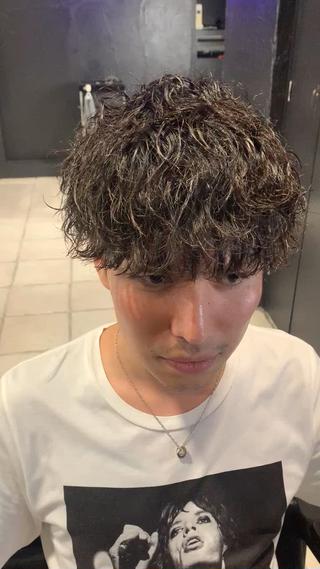 ミディアム メンズ メンズパーマ/難波/ 心斎橋　室園亮佑のヘアスタイル