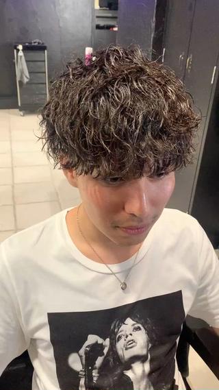 メンズ/メンズヘア/マッシュ/ウルフ/センターパート/スパイラルパーマ/ツイストパーマ/ツイストスパイラルパーマ/波巻きパーマ/プードルパーマ/韓国風/ハッシュカット/黒髪/スーツ/ヘッドスパ/20代/30代/40代

#owl#心斎橋#メンズ#スパイラルパーマ#ツイストスパイラル#波巻き#ツイスパ##刈り上げ#大阪美容室#メンズパーマ#波打ちパーマ#メンズヘア#心斎橋美容室#ハイライト#古着#スペインカール#アメカジ男子#大阪メンズ美容室#プードルパーマ#スパイキーショート#難波#波巻きパーマ大阪#ツイストスパイラル大阪 


Instagram @owl_ryo 