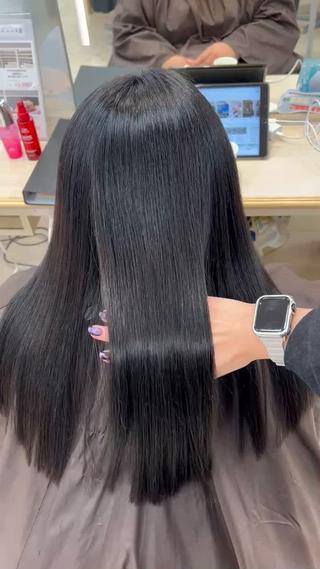 ロング カラー ベージュ／スパ／ レイヤー／ゆいなのヘアスタイル