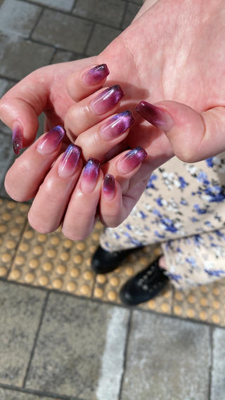 ボルドーグラデーションマグネット2色
フレンチラインの光


#マグネットネイル2色
#グラデーションネイル
#青ネイル
#紫ネイル
#大人ネイル 