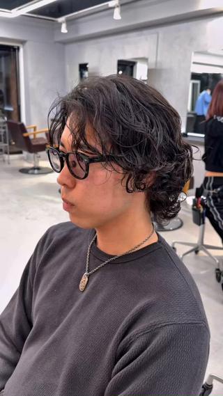 ミディアム パーマ メンズパーマ特化 リズムのヘアスタイル