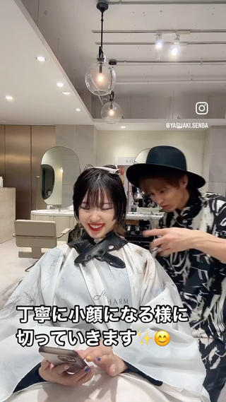 ショート 韓国風/小顔レイヤー /艶カラーのヘアスタイル