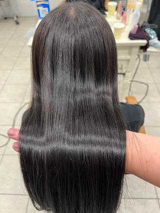 ダメージケア、色持ち、まとまり、ハリコシ…などお悩みに合わせて組み合わせができるオーダーメイドトリートメント
栄養成分がかなり濃いのでトリートメントの持ちも1ヶ月半です!
続けるほどどんどん持ちが良くなり髪質もより良くなります!
様々な施術と組み合わせ可能です