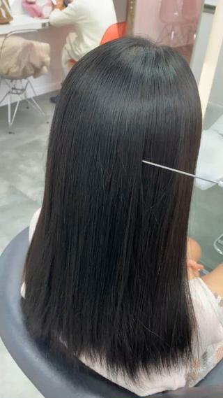 セミロング 艶カラー美髪縮毛矯正 /髪質改善✨️ユウキのヘアスタイル