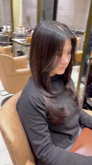 セミロング 🍯レイヤー/ボブ 🍯髪質改善️ みゆのヘアスタイル