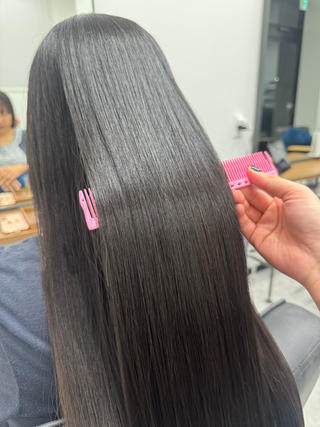 ロング BELLE by revo所属・𝘀𝗮𝗲/ 艶髪/ショートボブのヘアスタイル