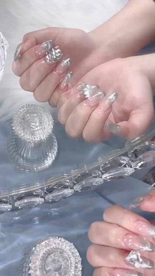 ⟡10本やり放題

10本長さ出し
マグネットフレンチ

使用カラー 𝐋𝐢𝐥𝐲𝐠𝐞𝐥 

下地カラー
SS03 1度塗り

#マグネットフレンチ #マグネットフレンチデザイン #ワンホンネイル #ワンホンネイルデザイン #美甲 #美甲彩繪 #キラキラネイル #キラキラネイルデザイン #ラメネイル #ハートネイル #埋めつくしネイル #埋めつくしネイルデザイン #マグネットネイル 