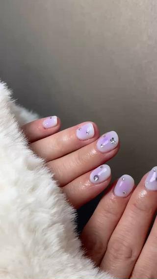 ネイル Elbio 白河店所属・LISA 🍀.⋆のネイルデザイン