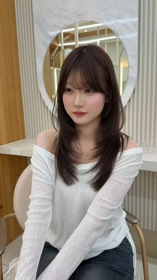 セミロング 顔周り/艶感カラー /レイヤー/TAKUのヘアスタイル