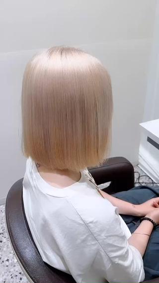 カラー カラースペシャリスト ・齊藤 羽瑠輝のヘアスタイル